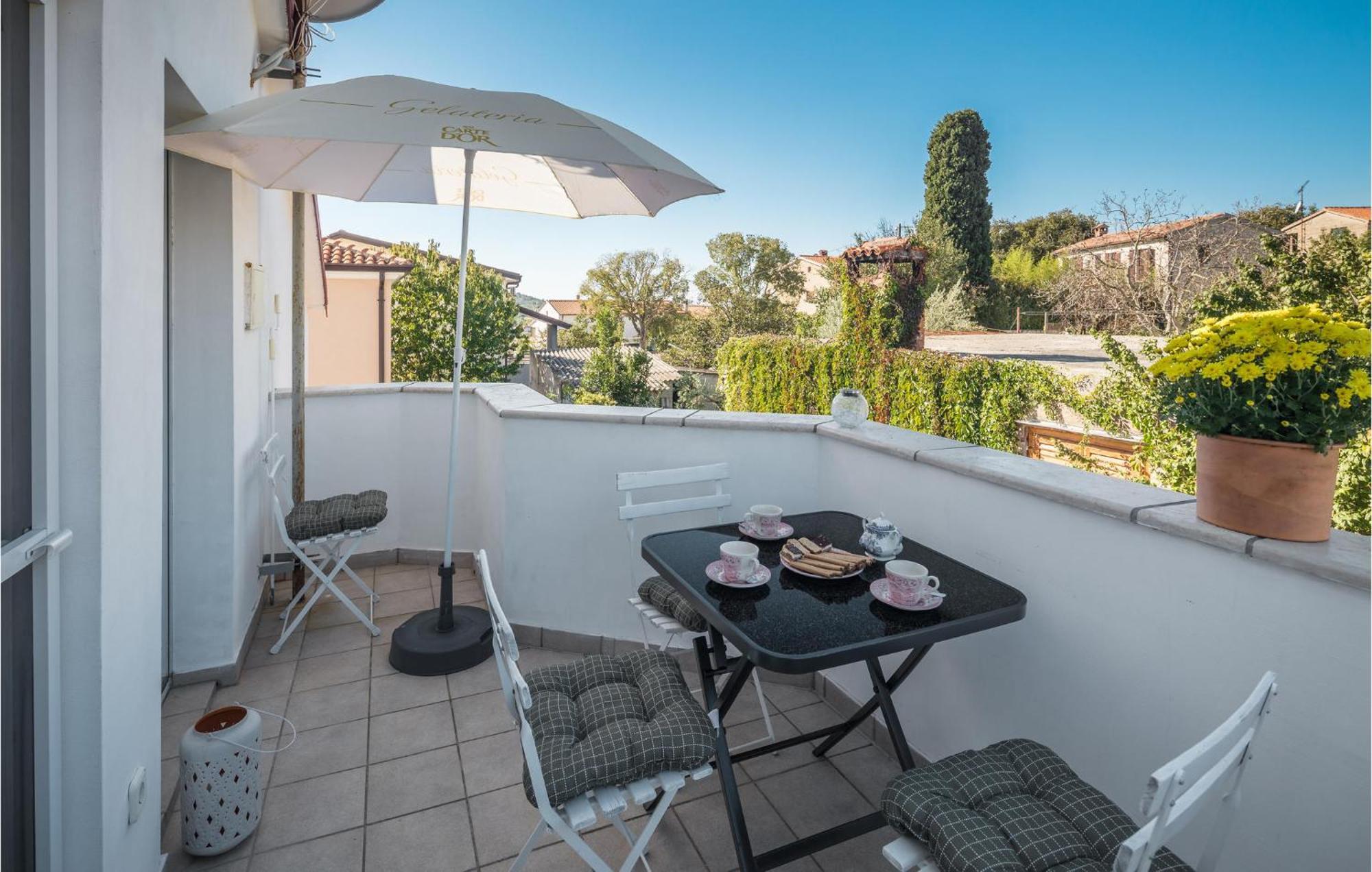 Gorgeous Apartment In Musalez With Kitchen Экстерьер фото