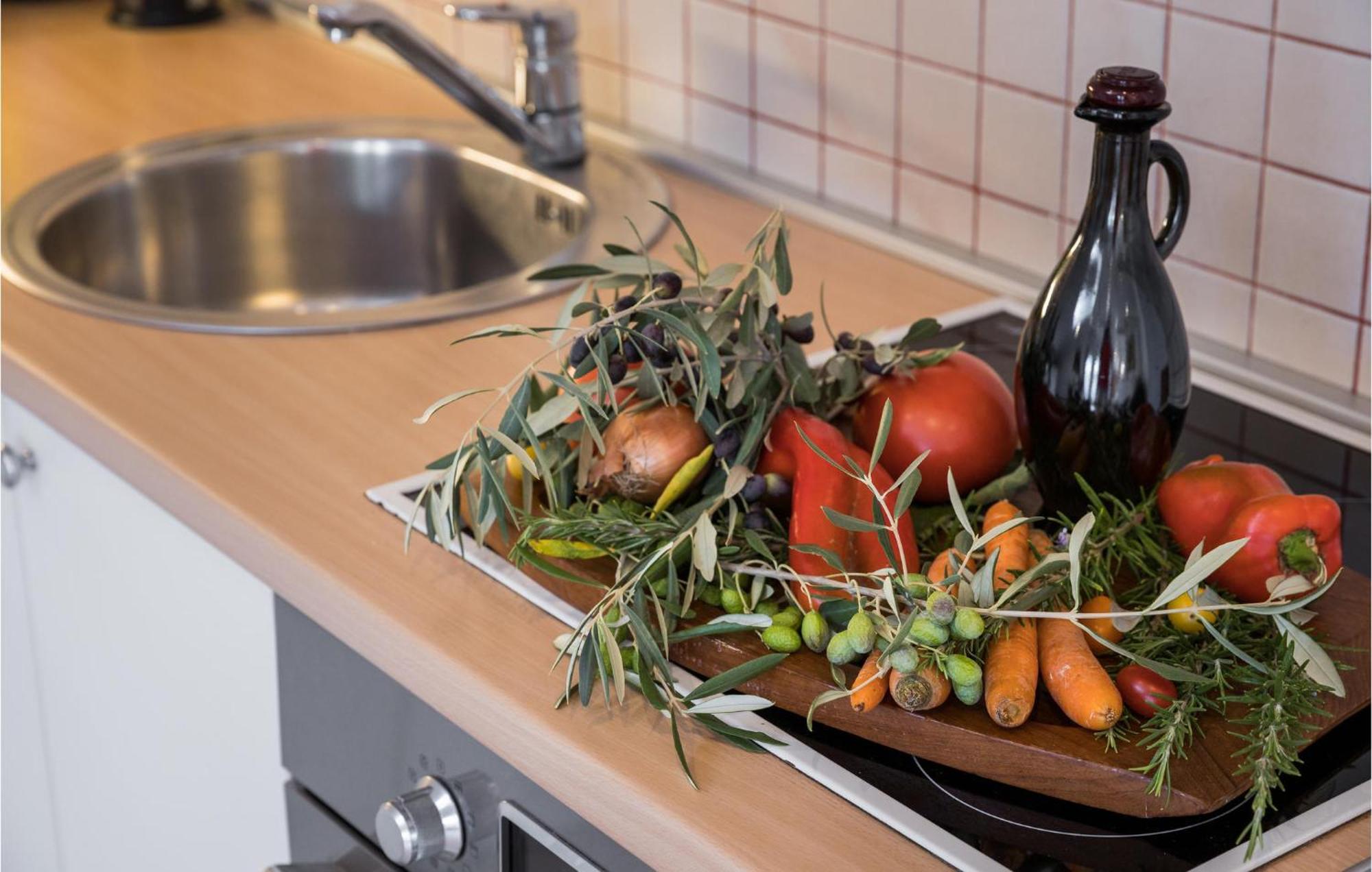 Gorgeous Apartment In Musalez With Kitchen Экстерьер фото