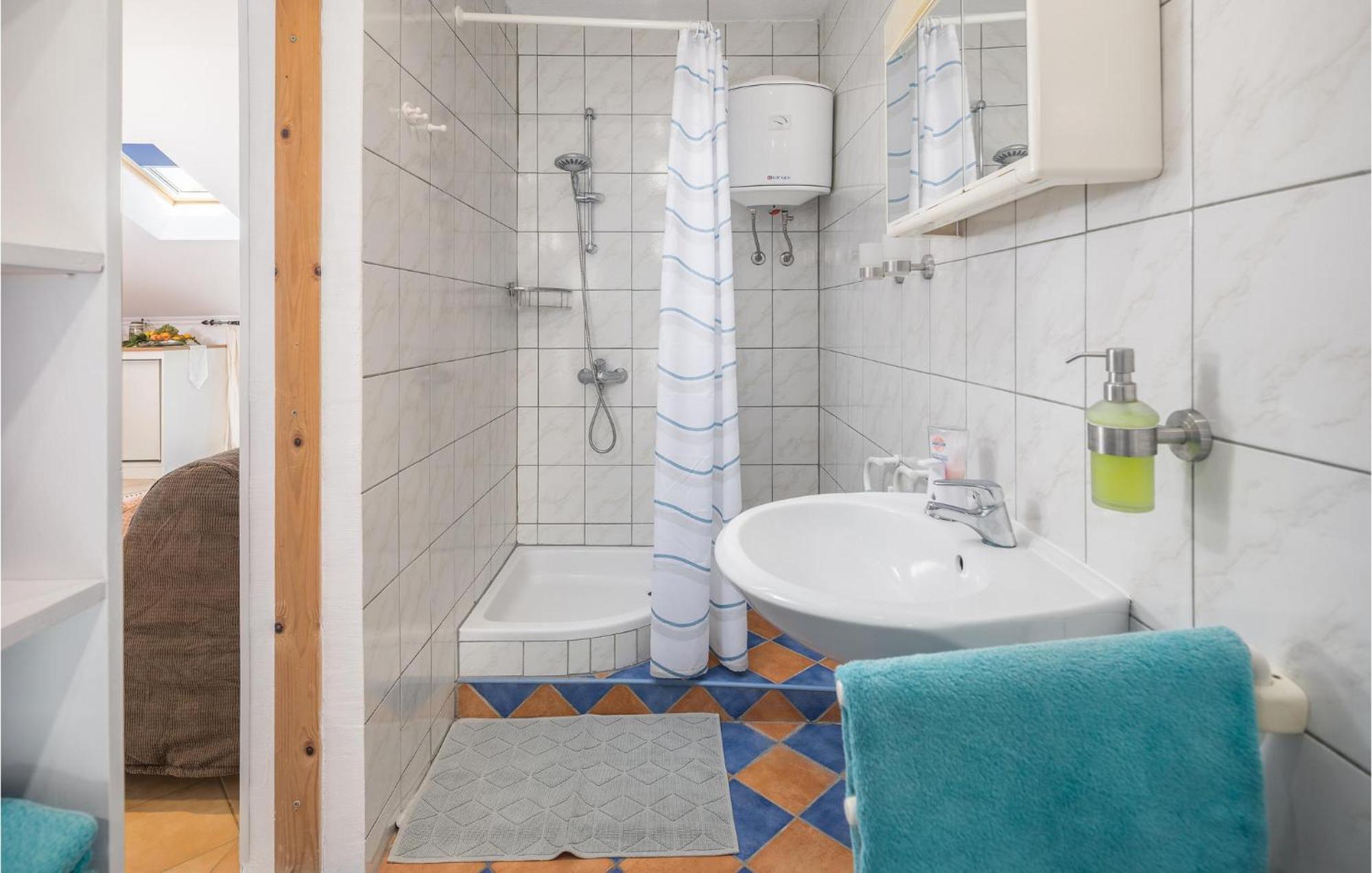 Gorgeous Apartment In Musalez With Kitchen Экстерьер фото